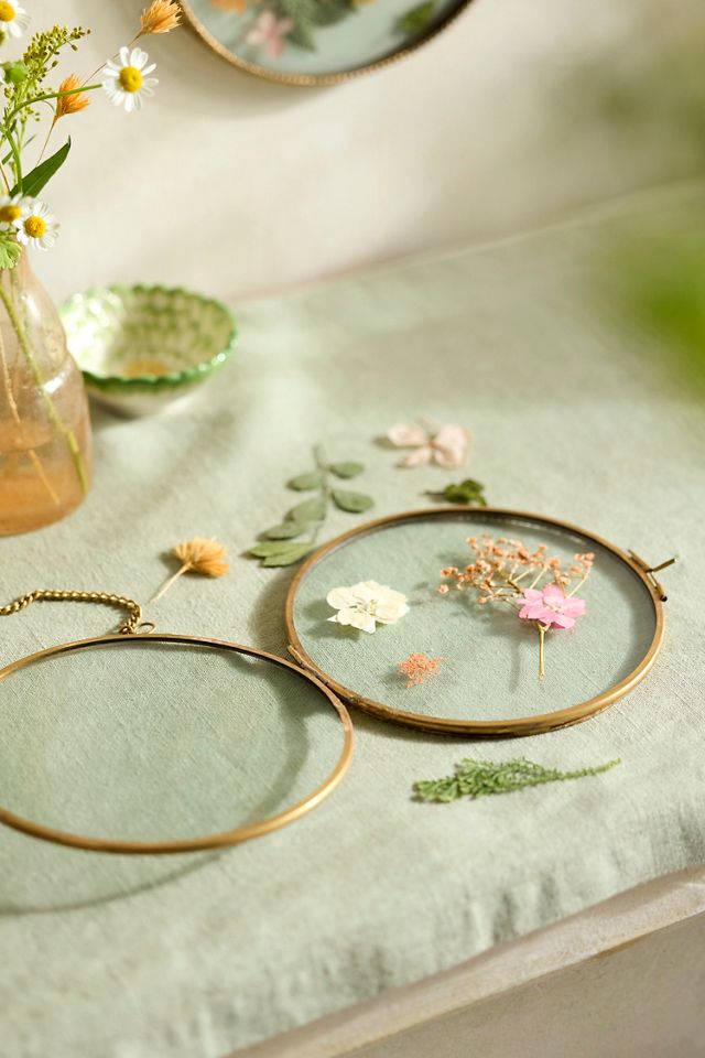 Filigree Circle Frame #2