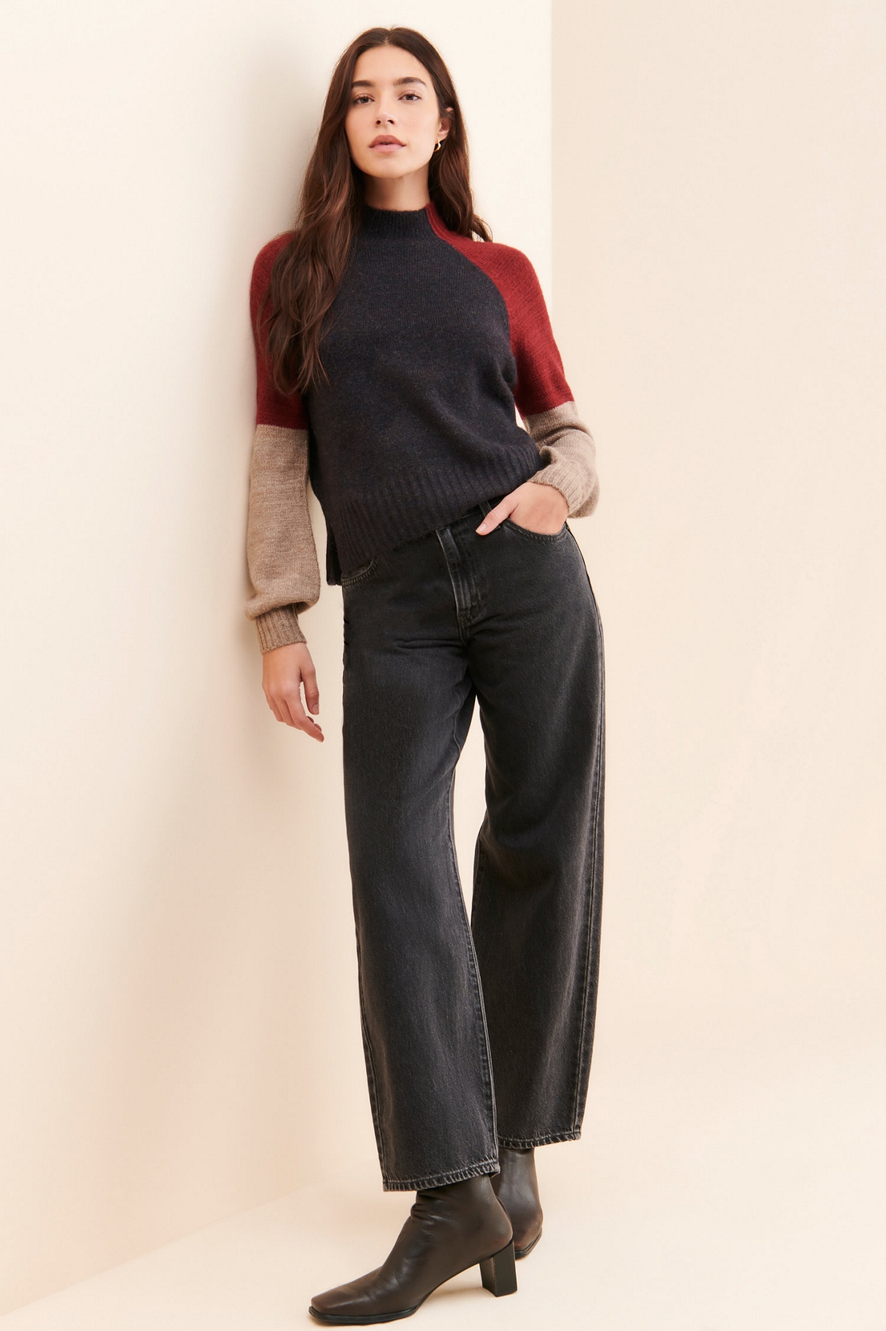 Vigoss Colorblock Mock Neck Pullover