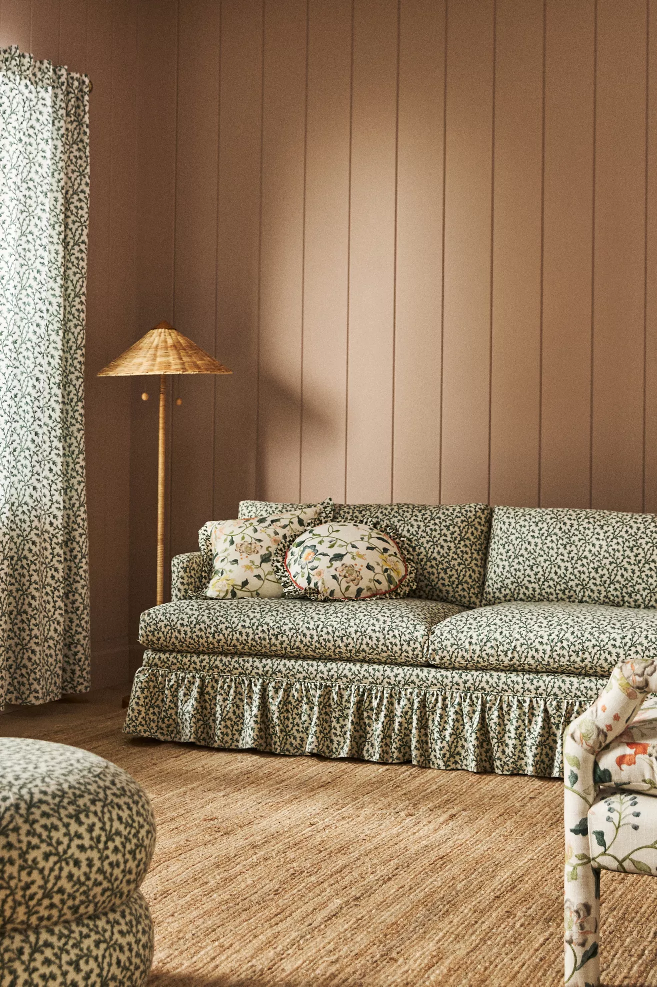 Bowen 83"  Ruffle Sofa - thumbnail 7
