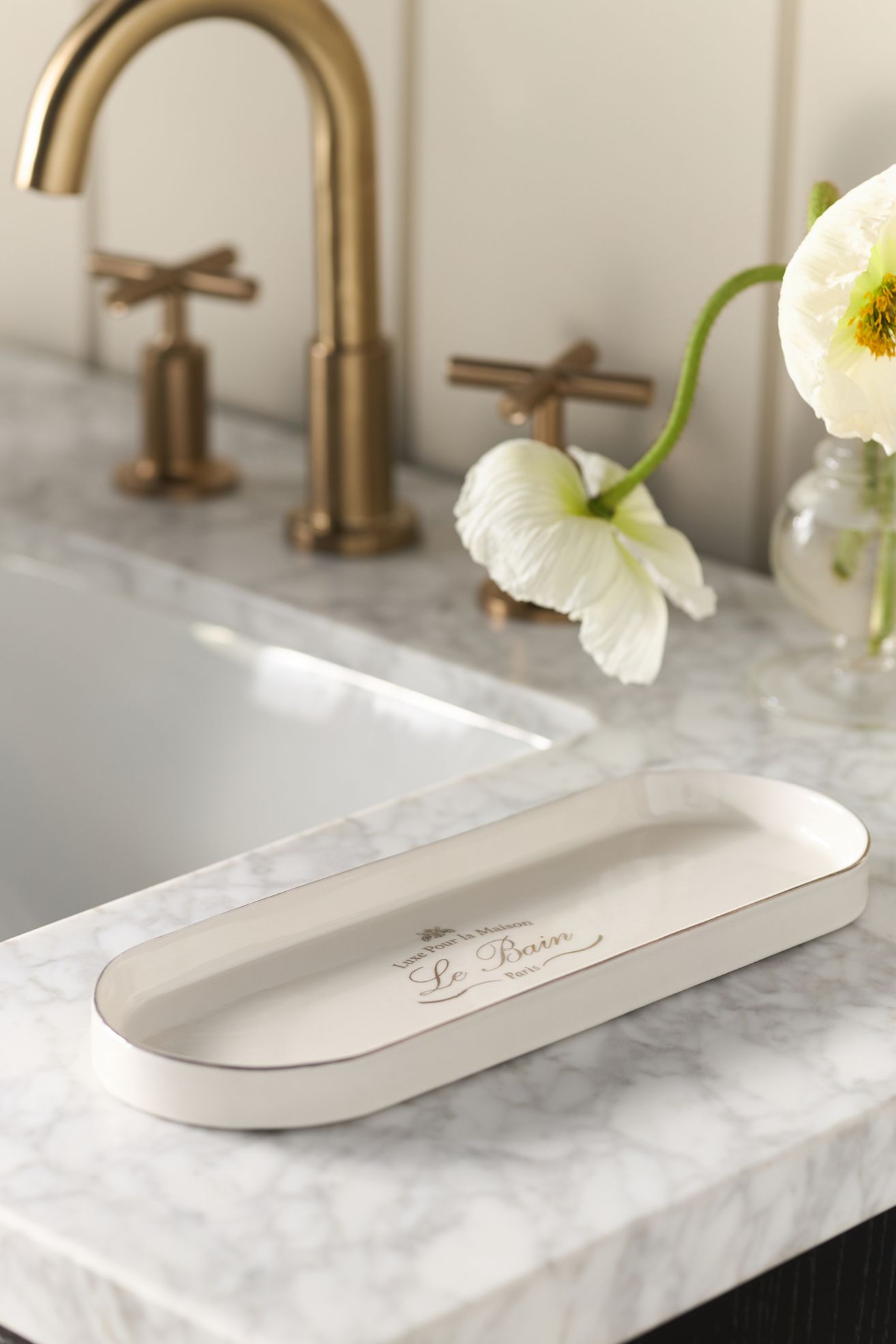 Le Bain Porcelain Tray - White, One Size