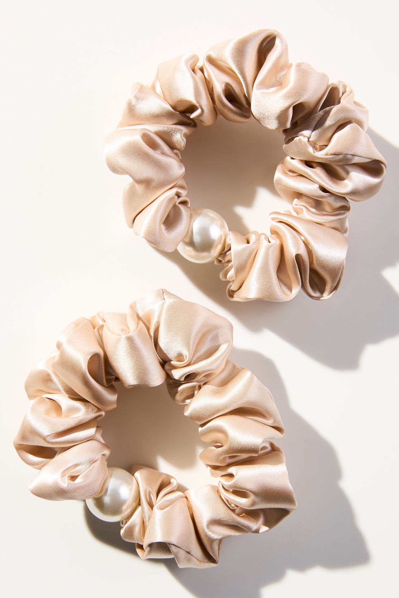 Blissy Pearl Silk Hair Scrunchies