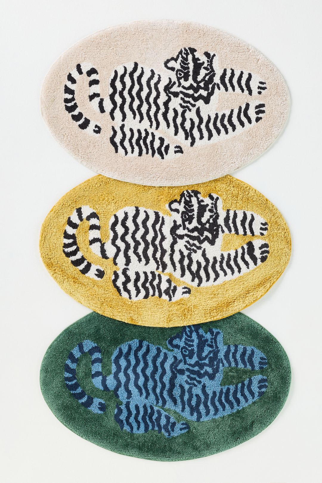 Isa Tiger Bath Mat - Neutral, Shaped
