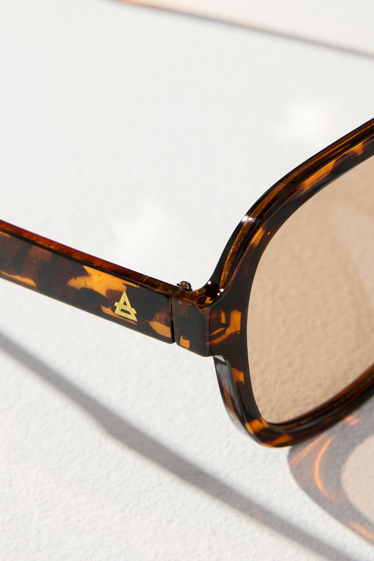 AIRE Whirlpool Aviator Sunglasses