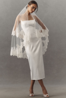 Twigs & Honey French Lace Simple Fingertip Veil In White