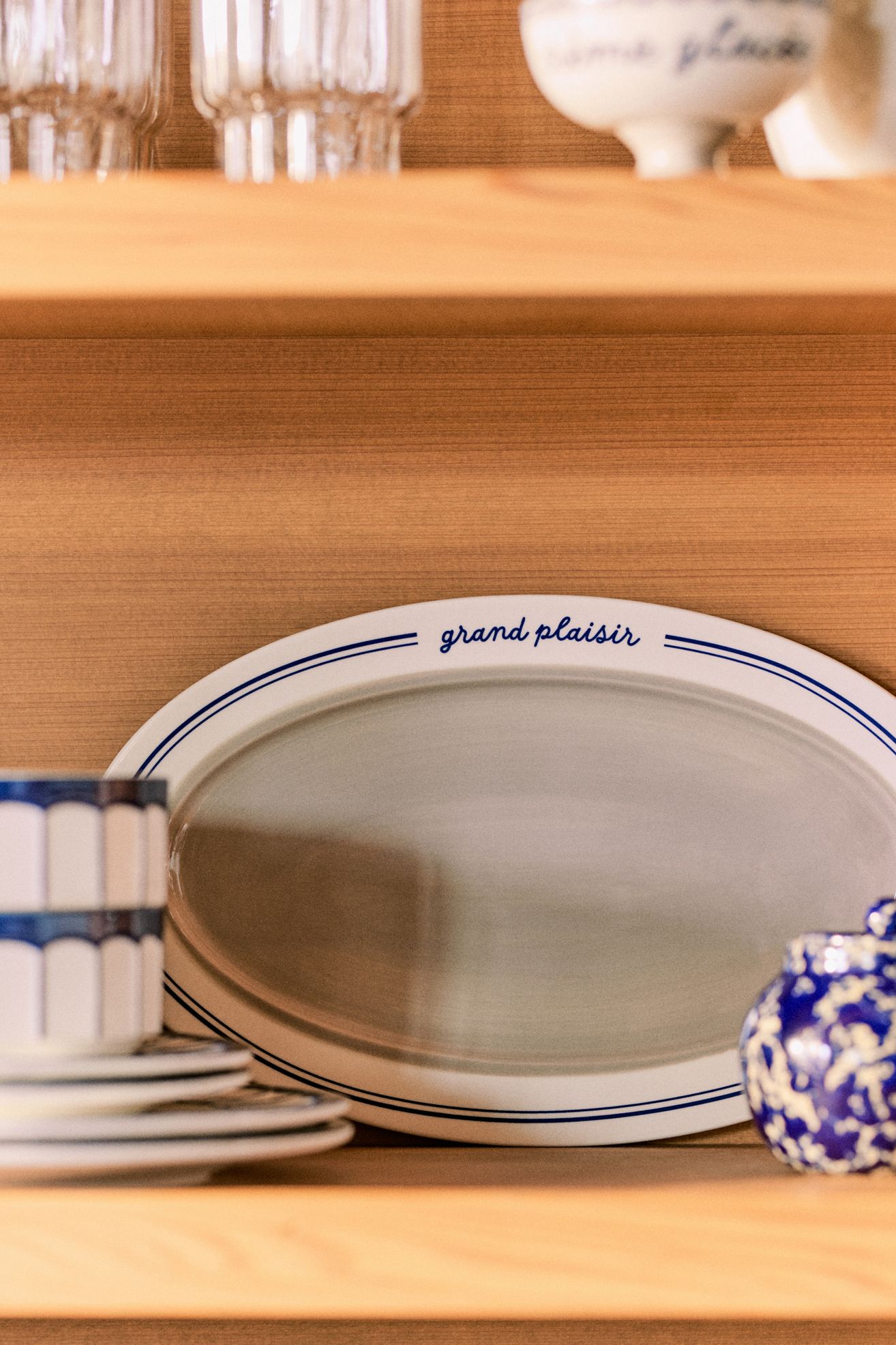 Café Violette Handpainted Stoneware Small Serving Platter - Taupe, One Size