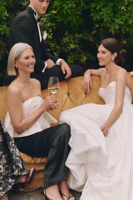 希少!BHLDN(ビーホールディン) フラワー チュール ミニドレス BHLDN 3D Floral Removable Puff-Sleeve Mini Dress | Anthropologie