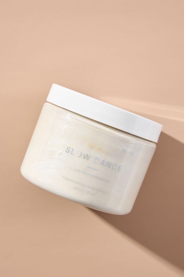Nostalgia Illuminating Body Cream #1