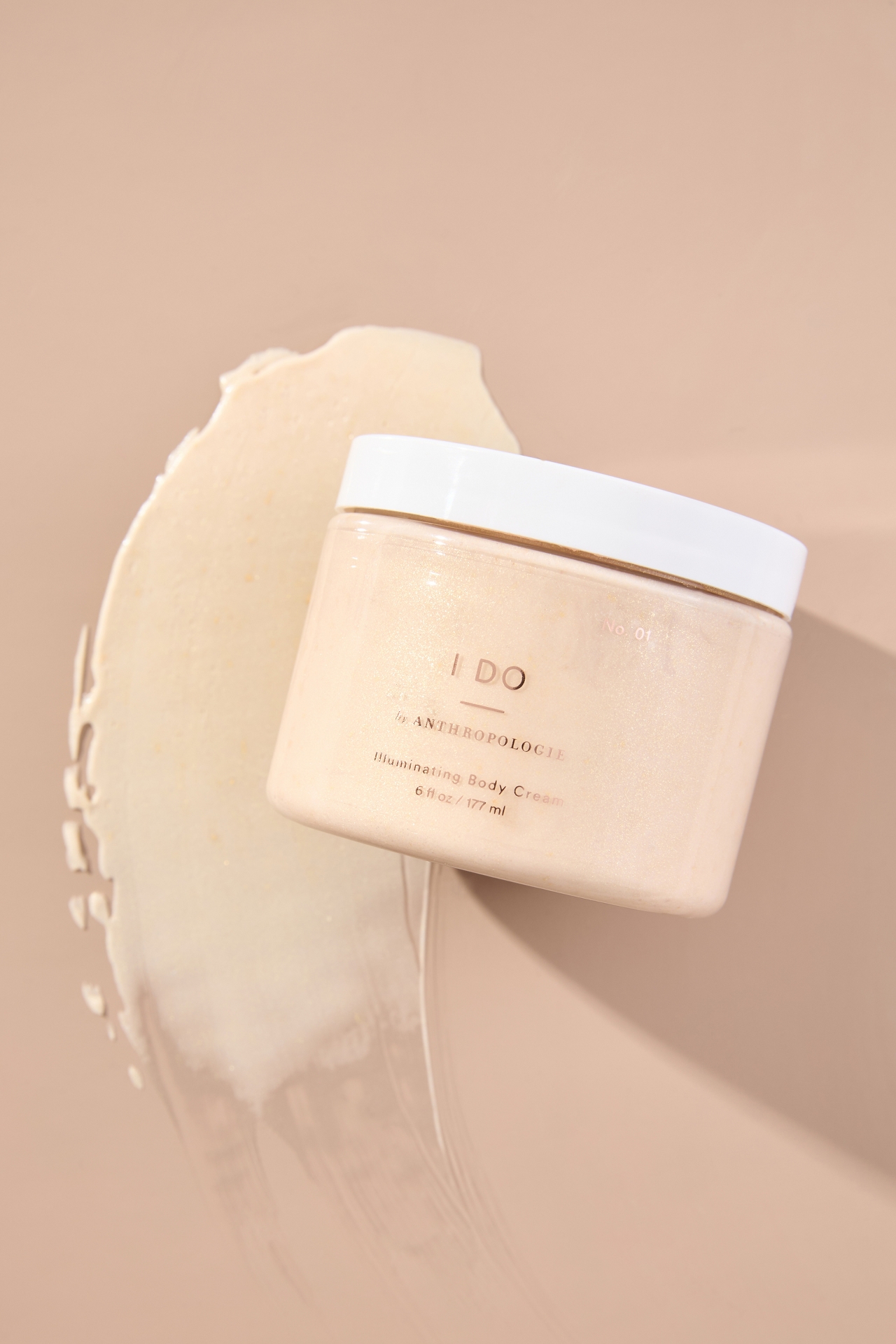 Nostalgia Illuminating Body Cream