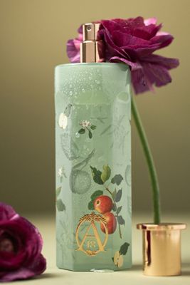 Apothecary 18 Spice Orchard Woods Room Spray