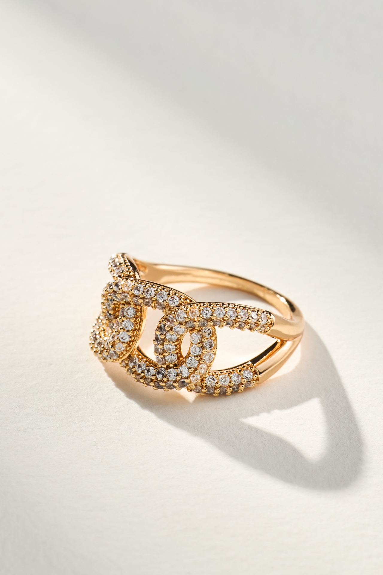 Pavé Loop Ring