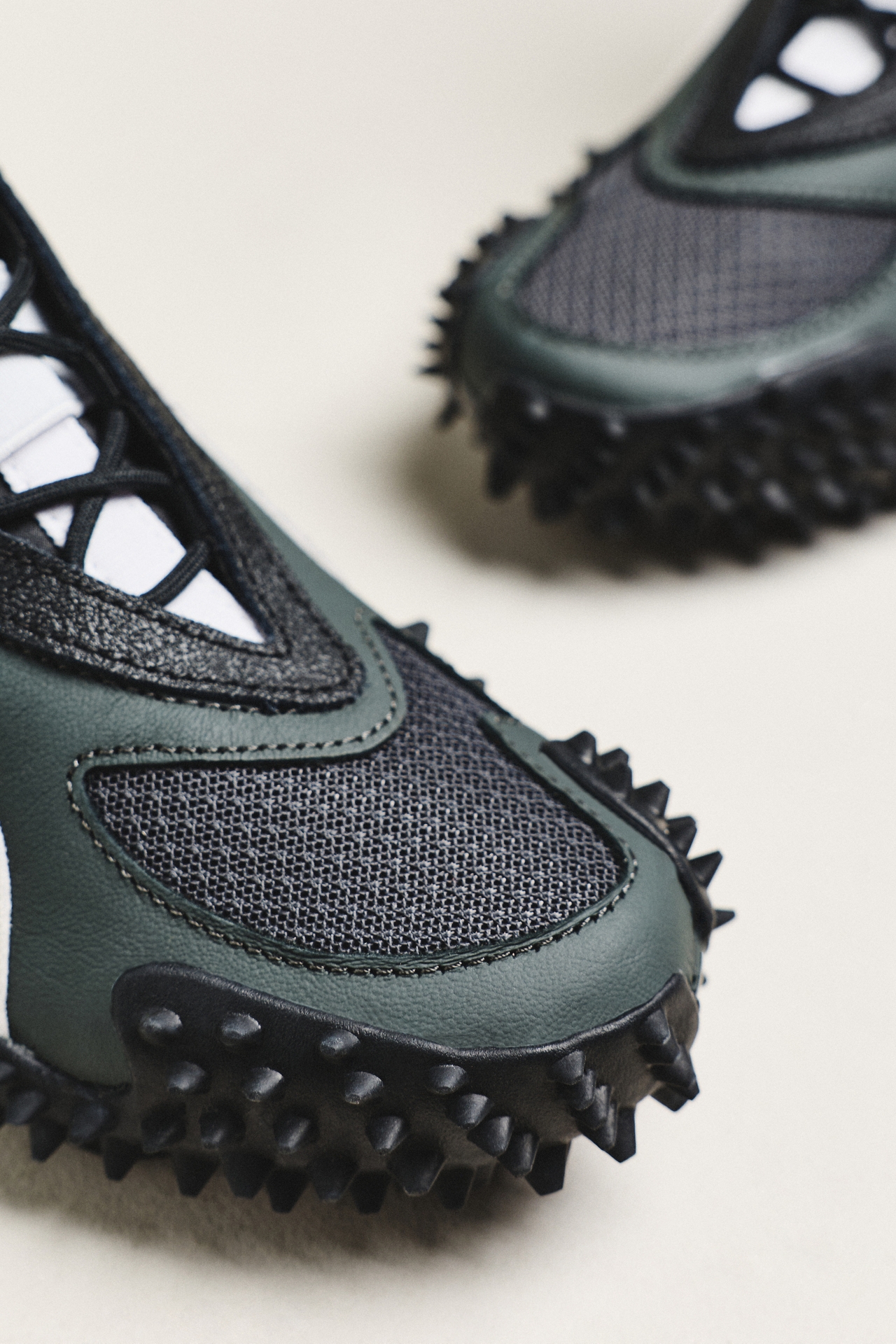PUMA Mostro Mid Sneaker Boots