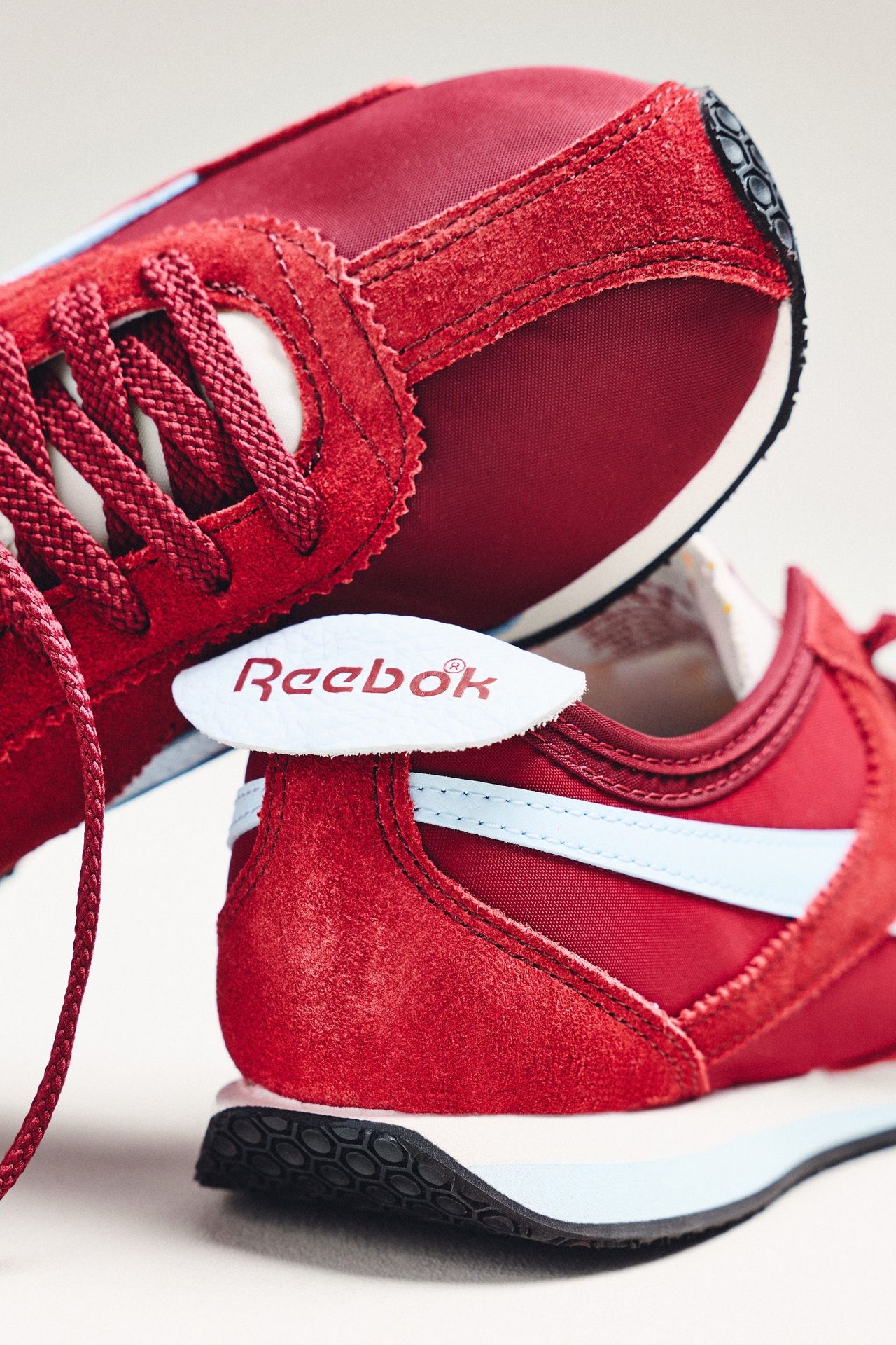 Reebok R400 Sneakers