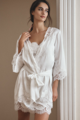 Homebodii Sian Lace-trim Satin Mini Robe In White