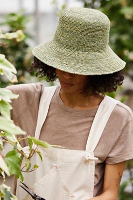 Crochet Raffia Bucket Hat