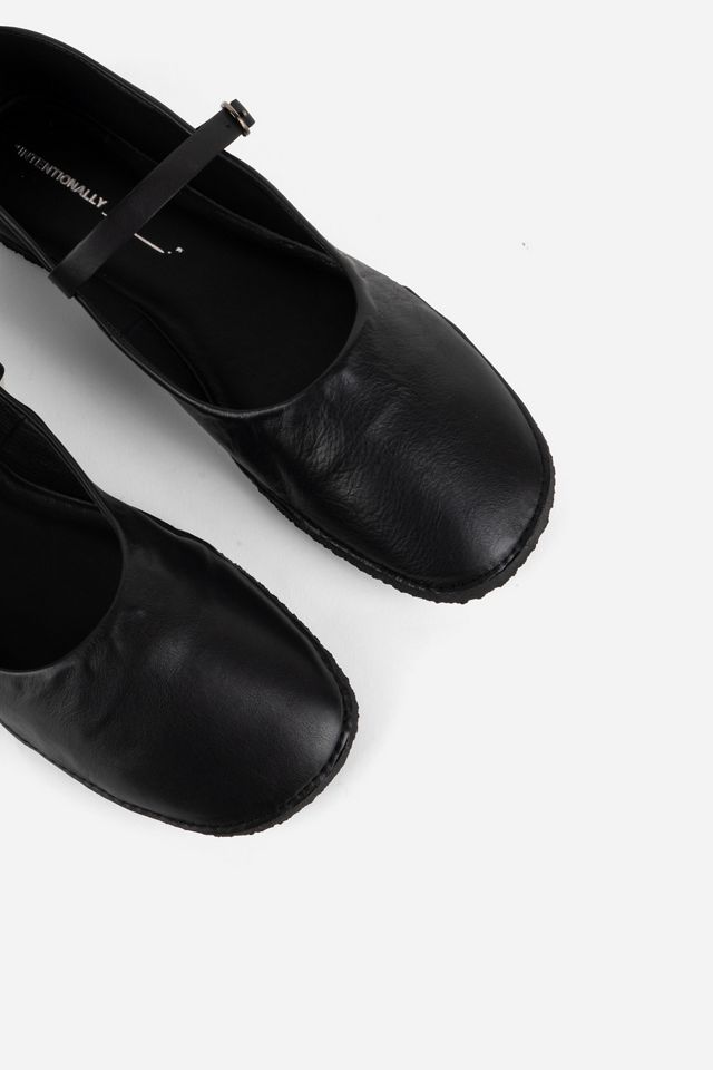 Intentionally Blank Nicolette Flats #2