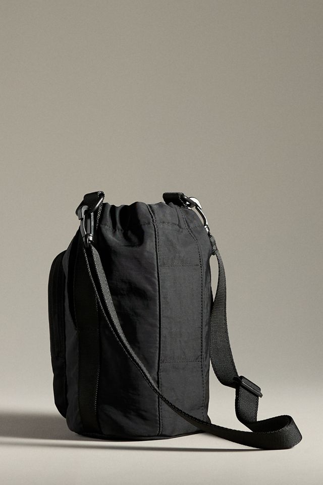 BÉIS The Magnetic Water Bottle Sling Bag #1