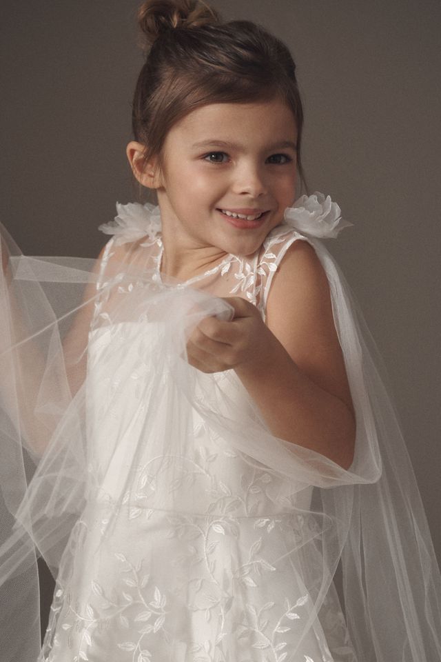 Gió Bespoke Beatrice Vine Shoulder-Detail Flower Girl Dress #2