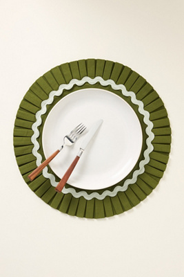 Set de table rond plissé Ruby Ric Rac en Green chez - Anthropologie - Modalova