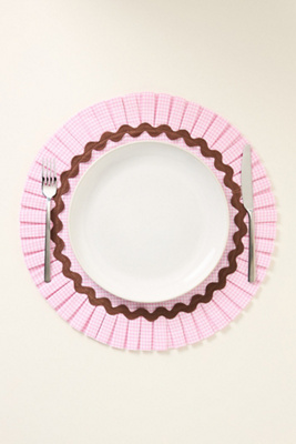 Set de table rond plissé Ruby Ric Rac en Pink chez - Anthropologie - Modalova