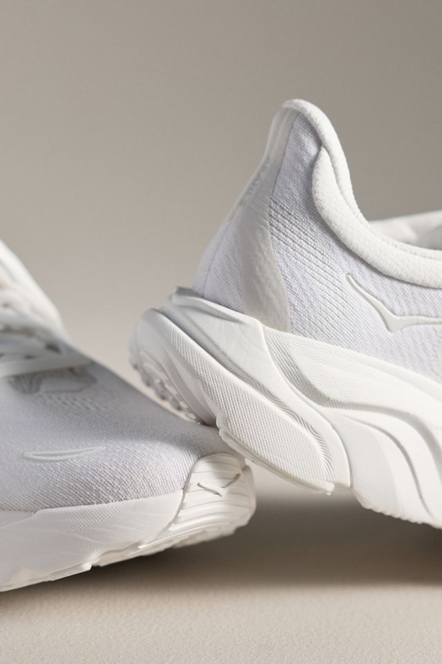 HOKA® Arahi 8 Sneakers #2