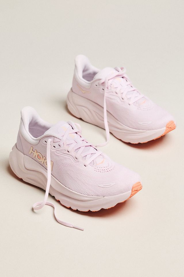 HOKA® Arahi 8 Sneakers | Anthropologie