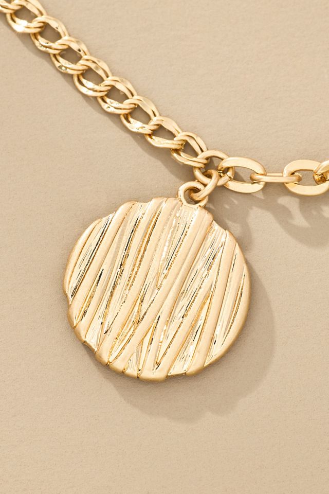 Ribbed Circle Pendant Necklace #2