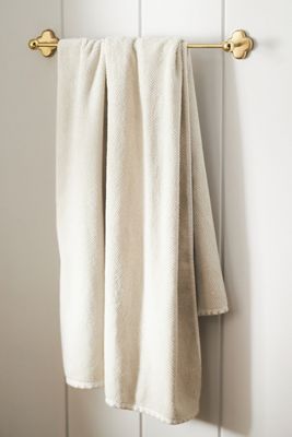 Quinn Clover Brass Towel Bar