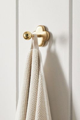 Quinn Clover Brass Bath Hook