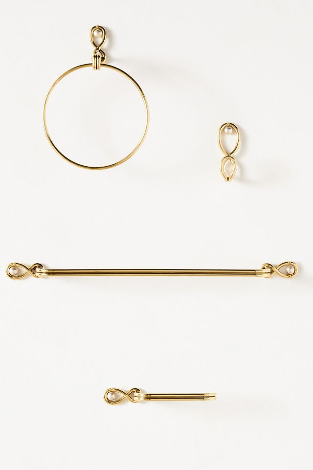 Tiffani Pearl Towel Bar #1