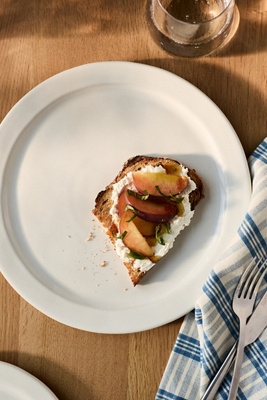 Reeves Portuguese Stoneware Dinner Plates, Set of 4