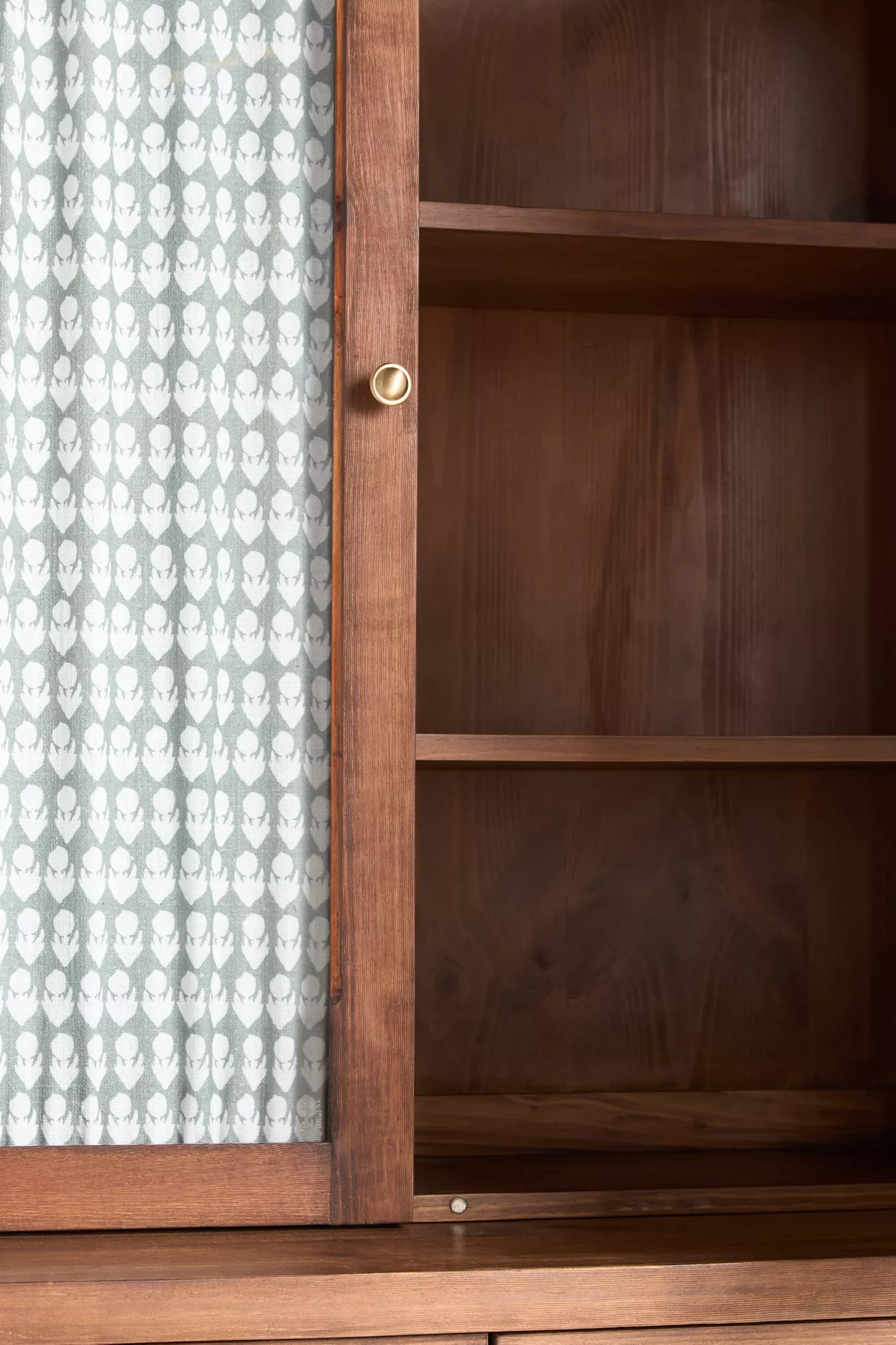 Whitney Curtain Wood Hutch - thumbnail 6