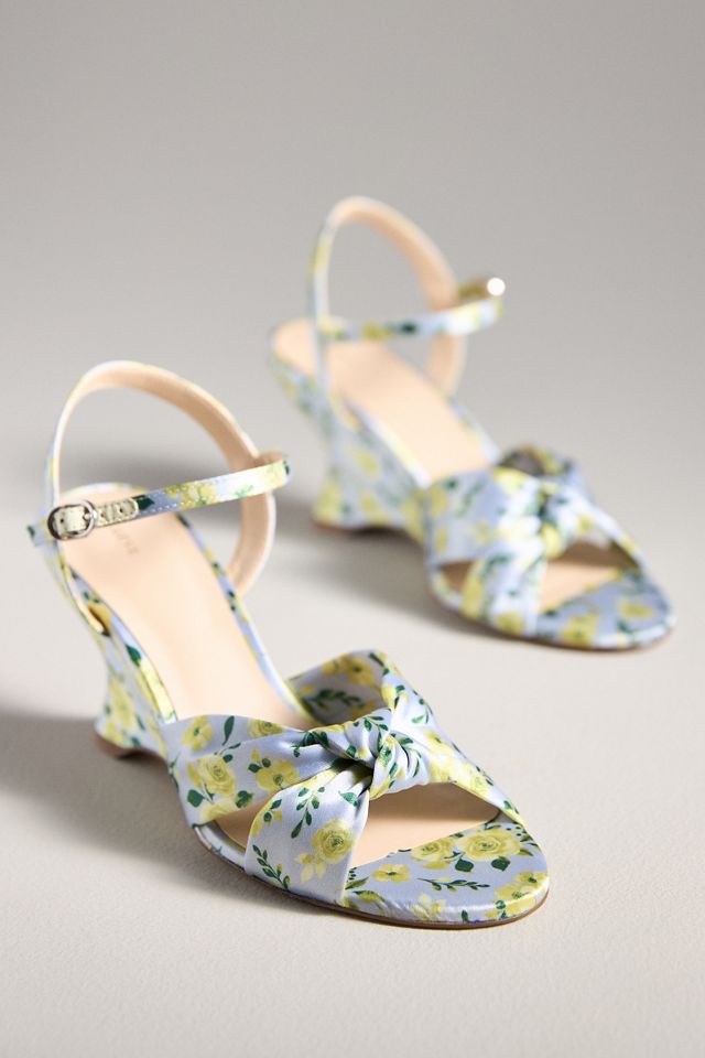 Maeve Geknotete Skulpturale Keilsandalen #1