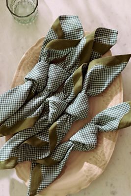 Ruby Scallop-Border Napkins, Set of 4