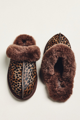 Ugg Scuffette Caspian Slippers In Animal Print