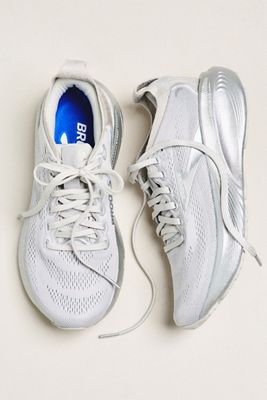 Brooks Adrenaline GTS Sneakers