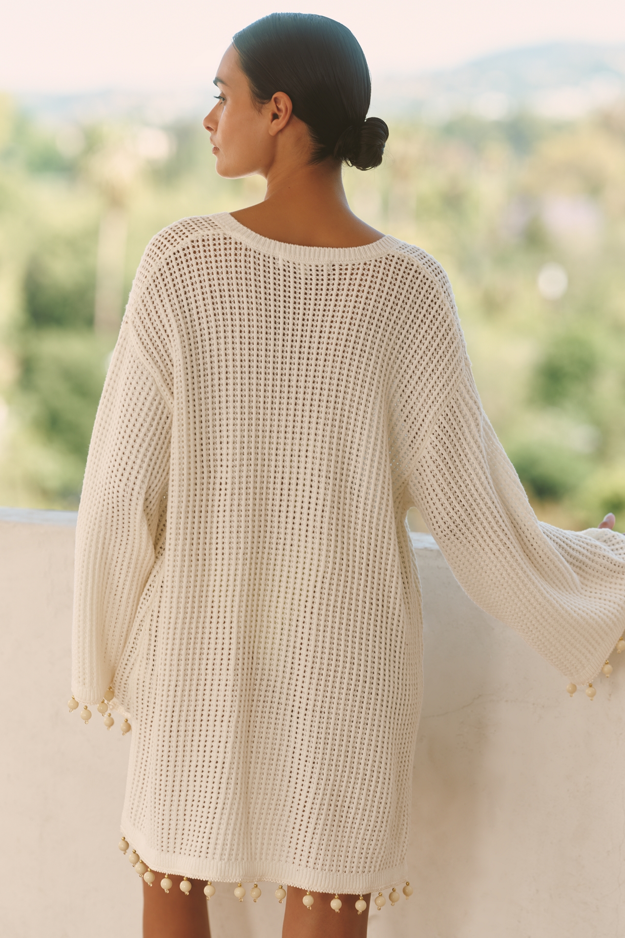 Flat White Beaded Trim V-Neck Mini Kaftan