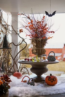 BOO Pumpkin Stake Set