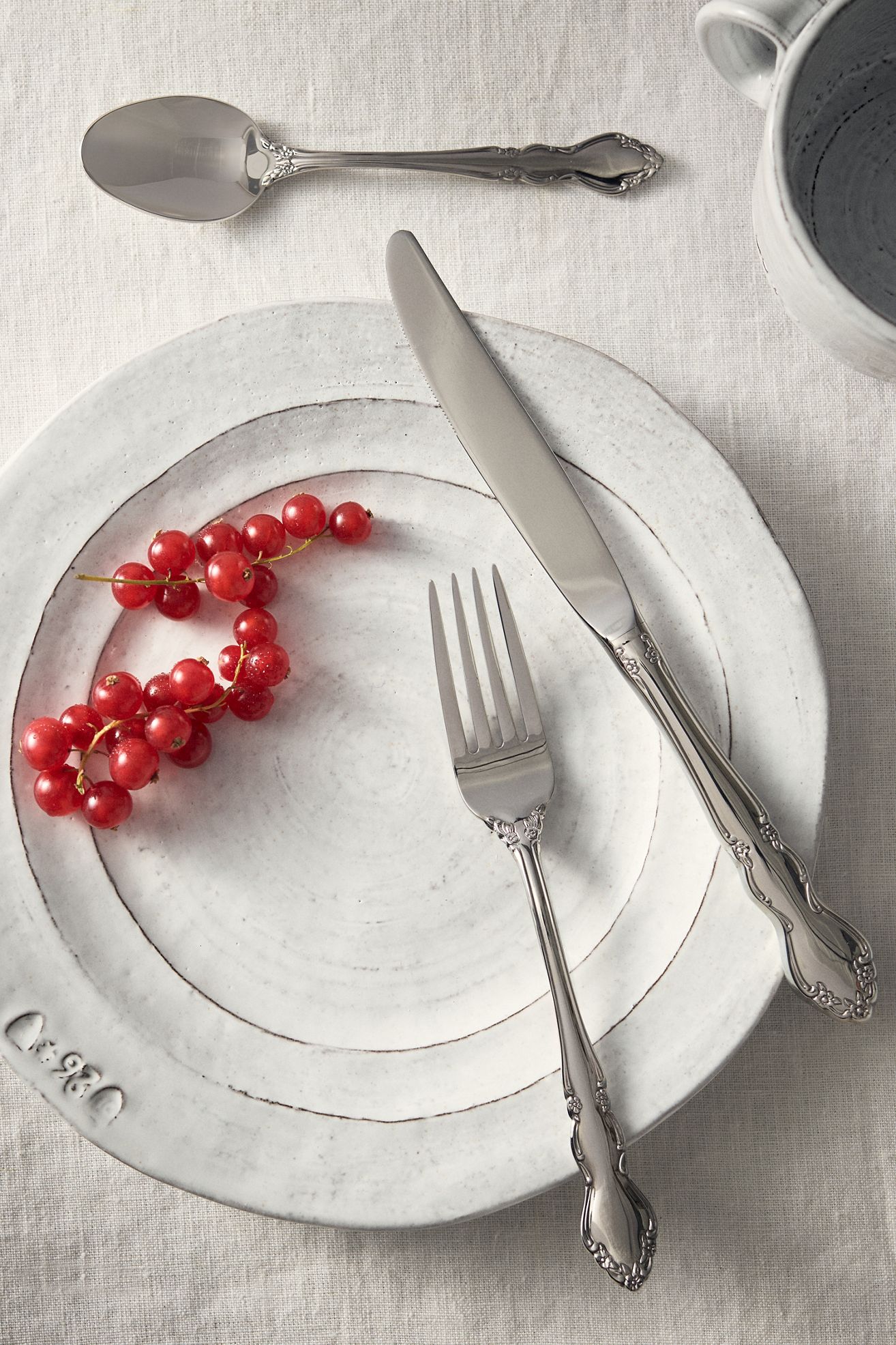 Dover Flatware 20-Piece Place Setting - Silver, Standard, Set of 20