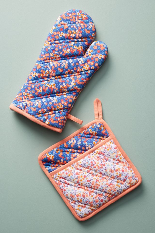 Liberty for Anthropologie Wiltshire Berry Oven Mitt #1
