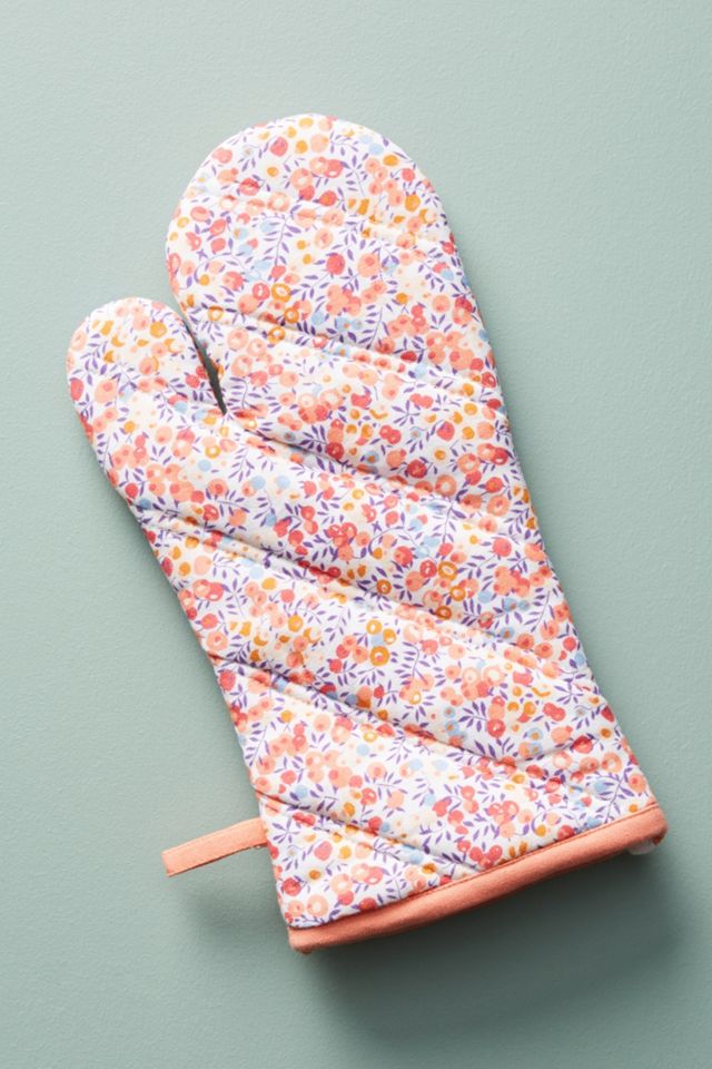 Liberty for Anthropologie Wiltshire Berry Oven Mitt