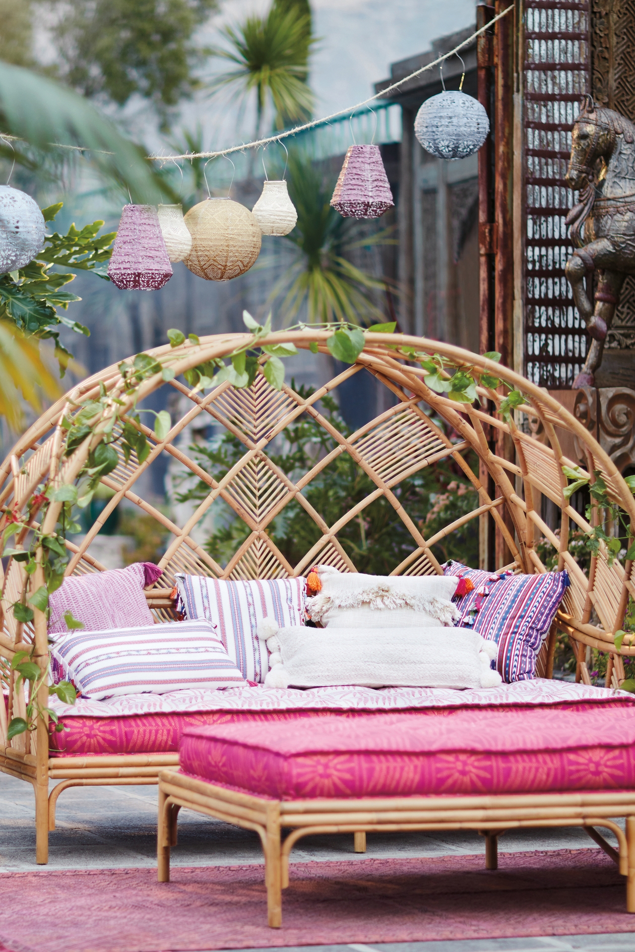 Peacock Cabana Daybed