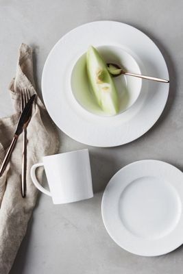 Caskata Summer White Four-Piece Place Setting