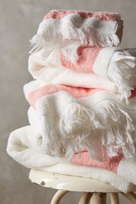 Linen-Edged Towel Collection
