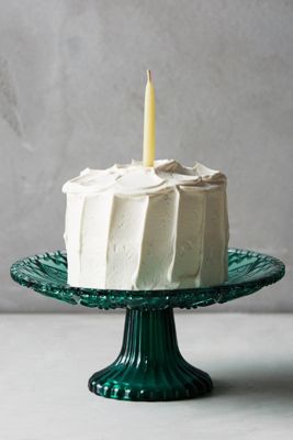 Color-Cut Cake Stand