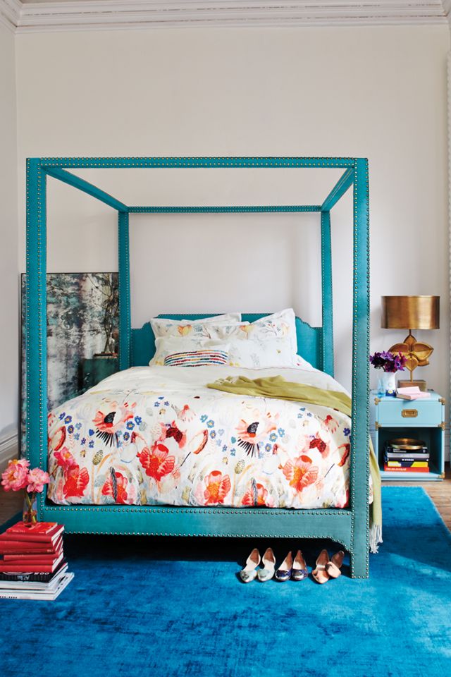 Nailhead Linen Bed #1