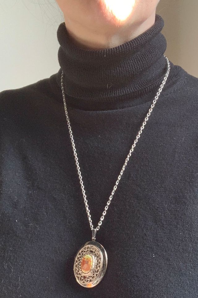 Vintage Romantic Couple Locket Necklace Selected by SharpLilTeeth #3