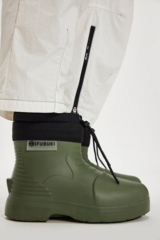 FUBUKI Niseko 3.0 Low Boots at Free People in Green, Size: EU 39