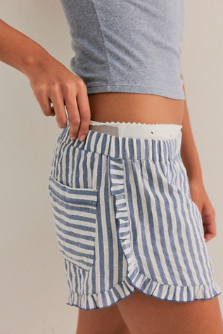 Cloud Nine Short Set