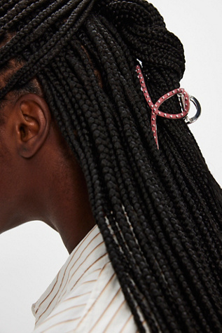 Pince à Griffes Cloutée Risky Business par Free People en Rose, pour femme