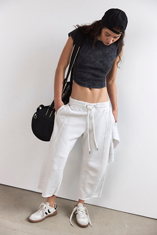 Sprint To The Finish Crop Pants